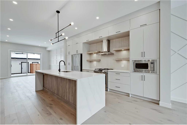 4623 72 Street NW, Calgary