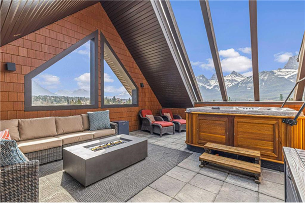 901 Mountain Street, Canmore