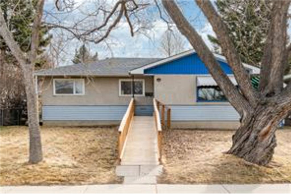 1216 16 Street NE, Calgary