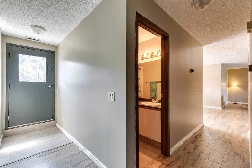 186007 Priddis Valley Road W