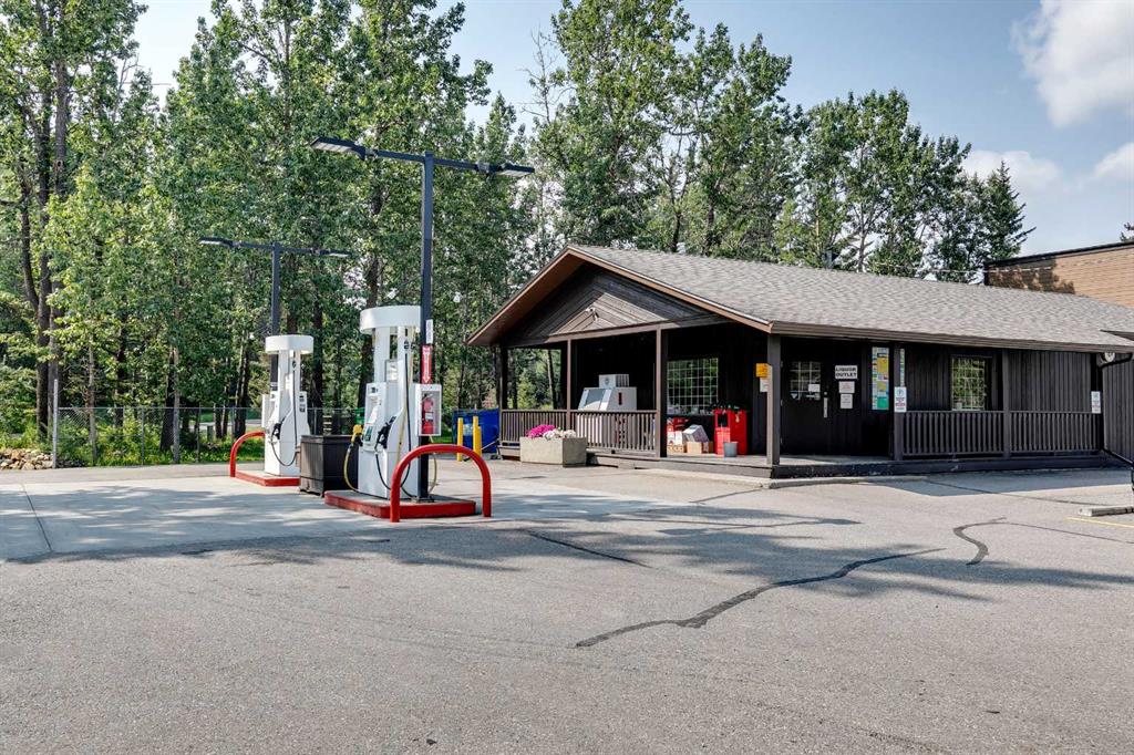 186007 Priddis Valley Road W