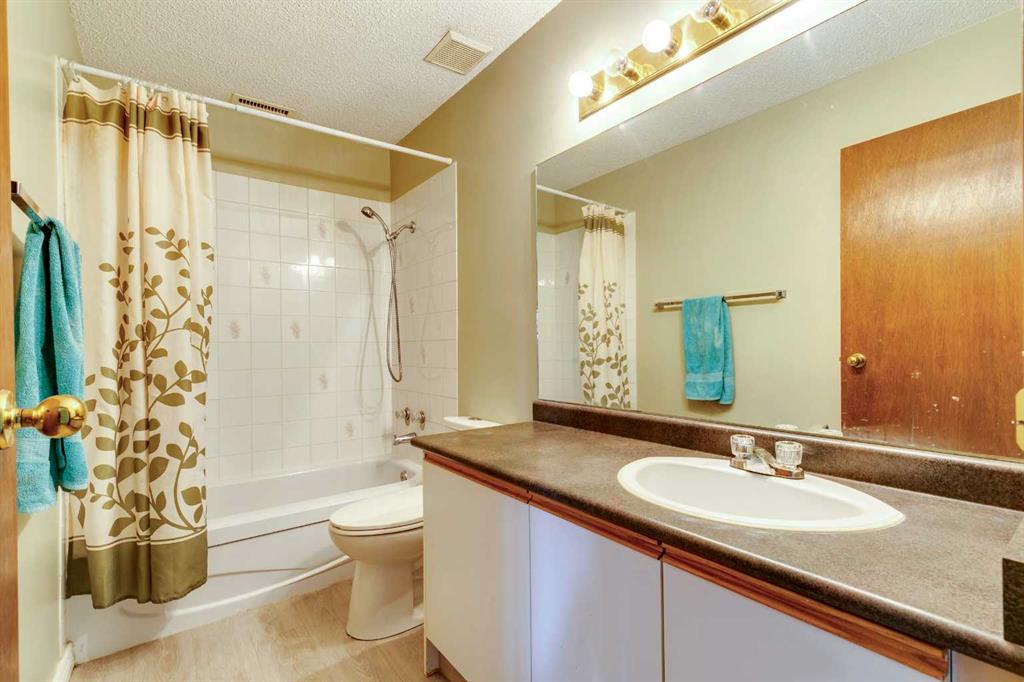 186007 Priddis Valley Road W