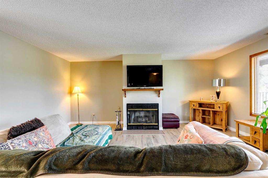 186007 Priddis Valley Road W