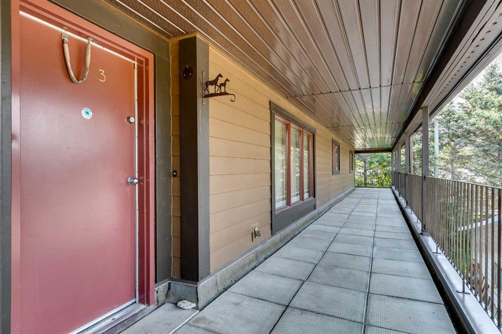 186007 Priddis Valley Road W