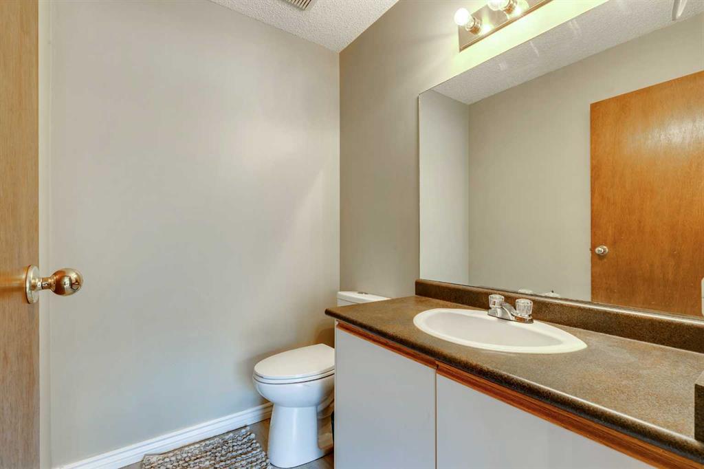 186007 Priddis Valley Road W