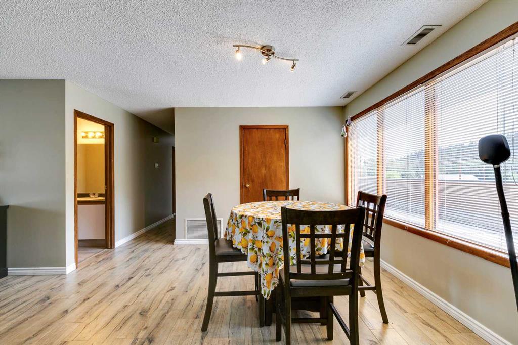 186007 Priddis Valley Road W