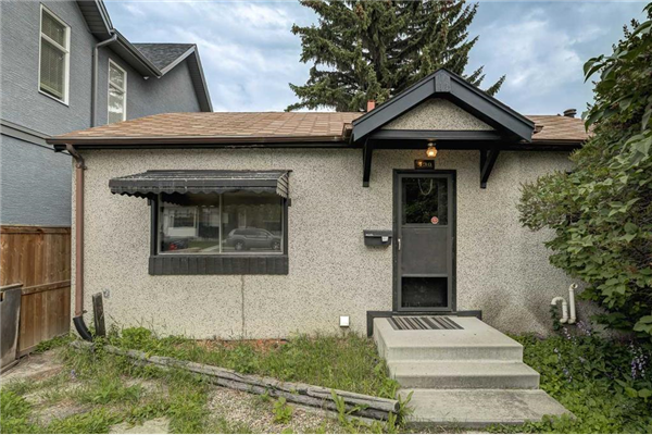 430 21 Avenue NE, Calgary