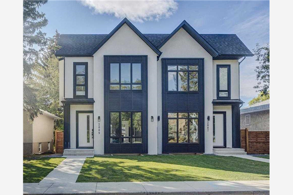 2813 39 Street SW, Calgary