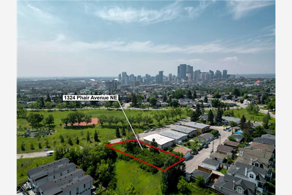 1324 Phair Avenue NE, Calgary