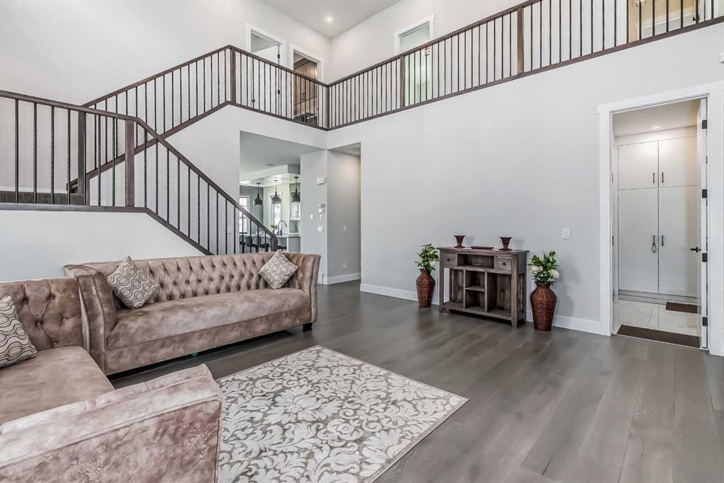 23 WATERFORD Heights