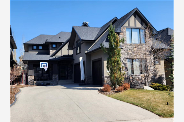 10 Aspen Meadows Heath SW, Calgary