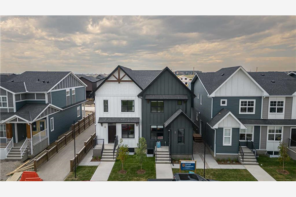 15 Homestead Gate NE, Calgary