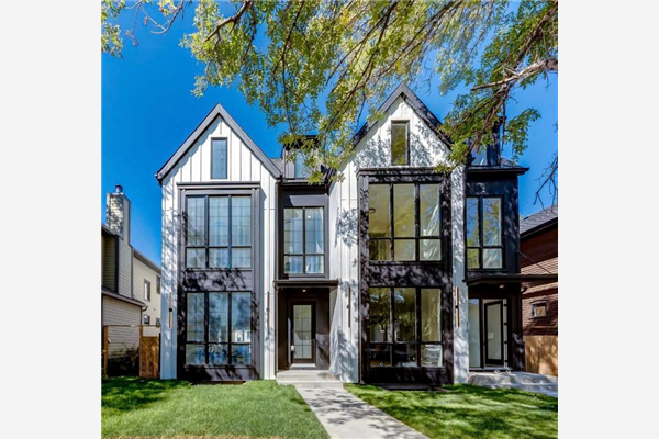 421 A 10 Street NE, Calgary
