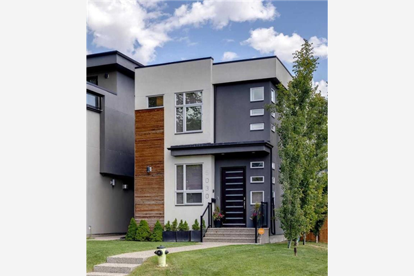 5030 21A Street SW, Calgary