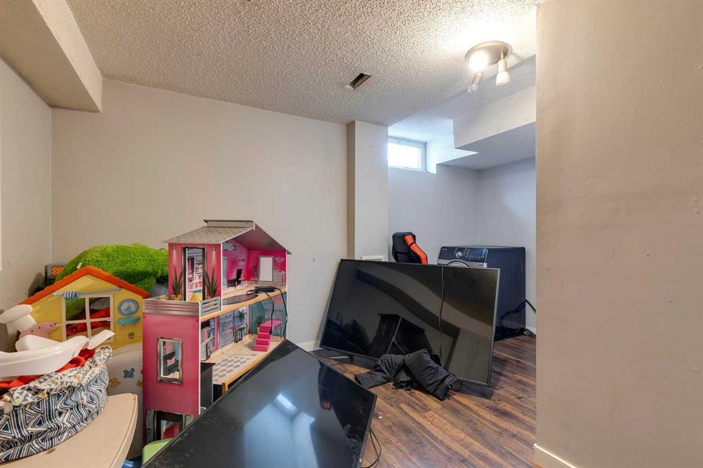 Listing A2071368 - Large Photo # 20