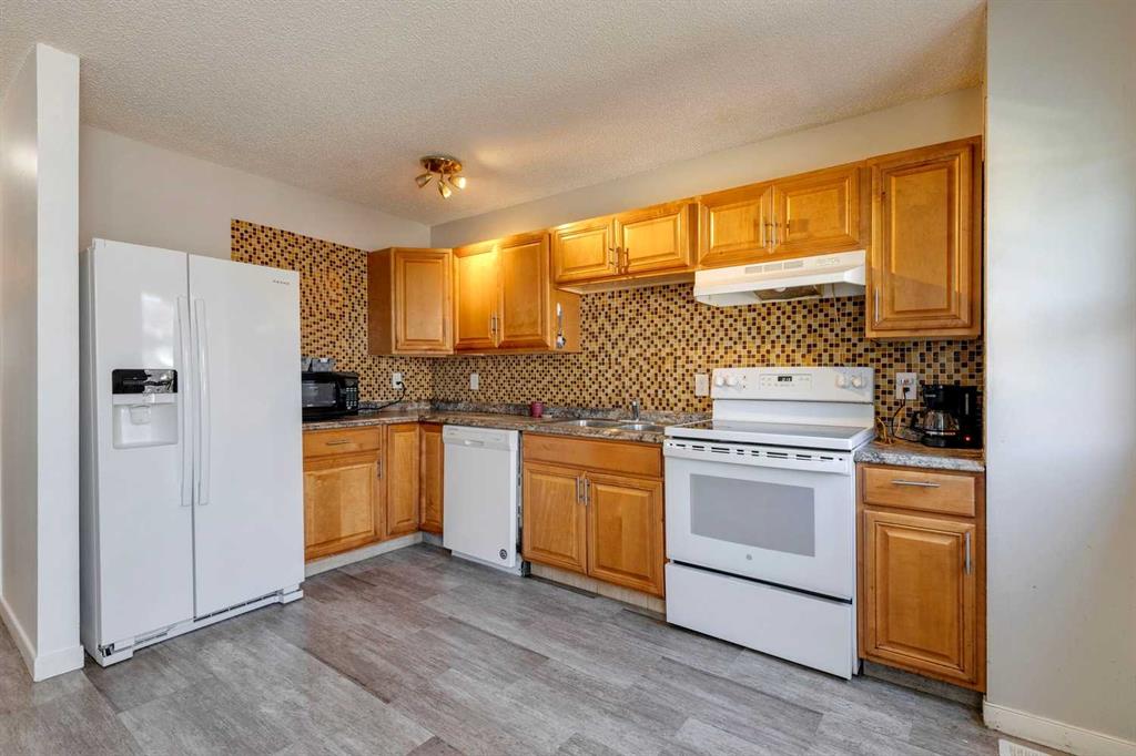 Listing A2071368 - Large Photo # 13