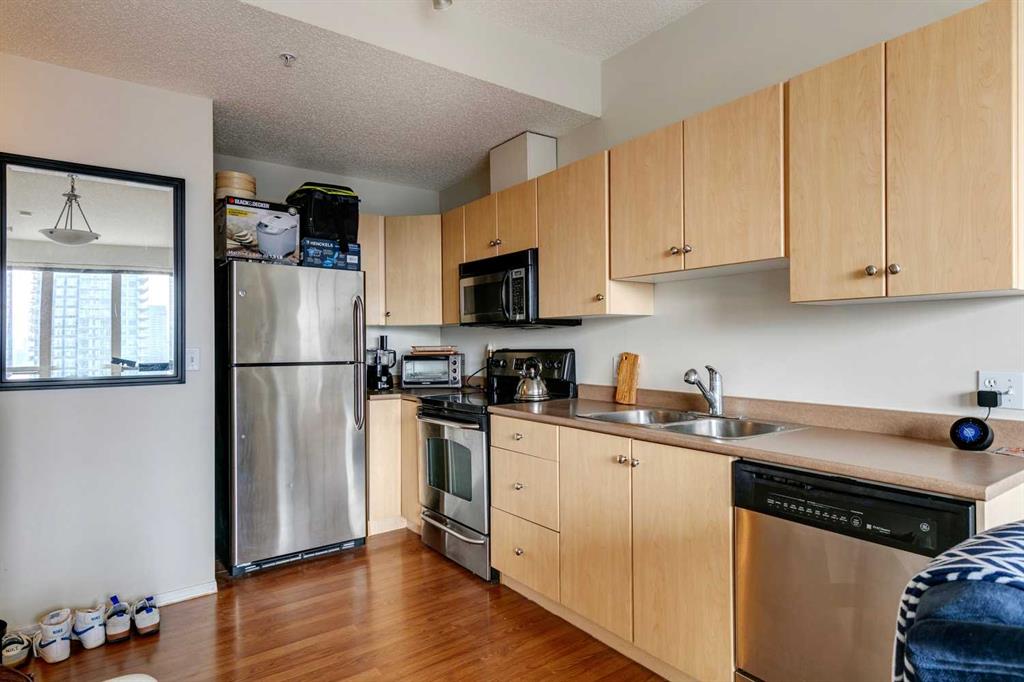 1053 10 Street SW, #1706