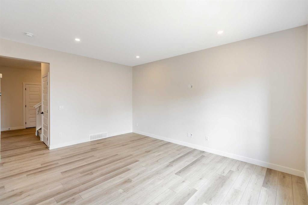 Listing A2071932 - Large Photo # 13