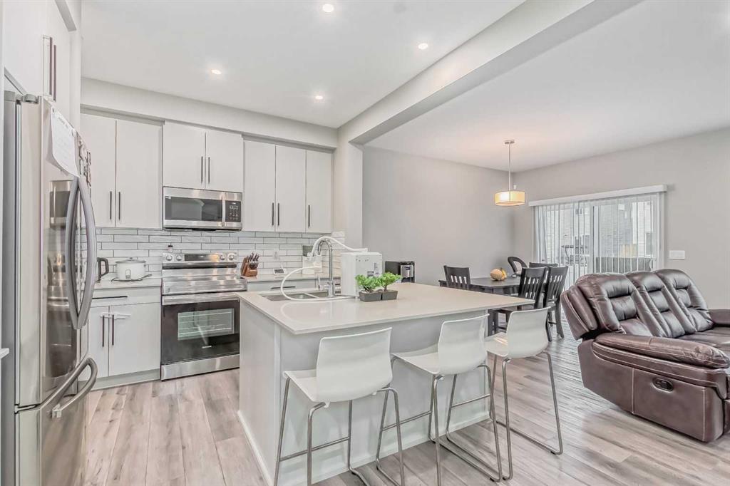 120 Emmett Crescent
