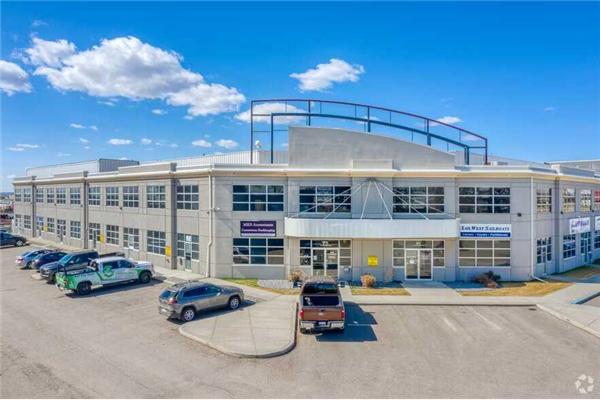4511 Glenmore Trail SE, Calgary