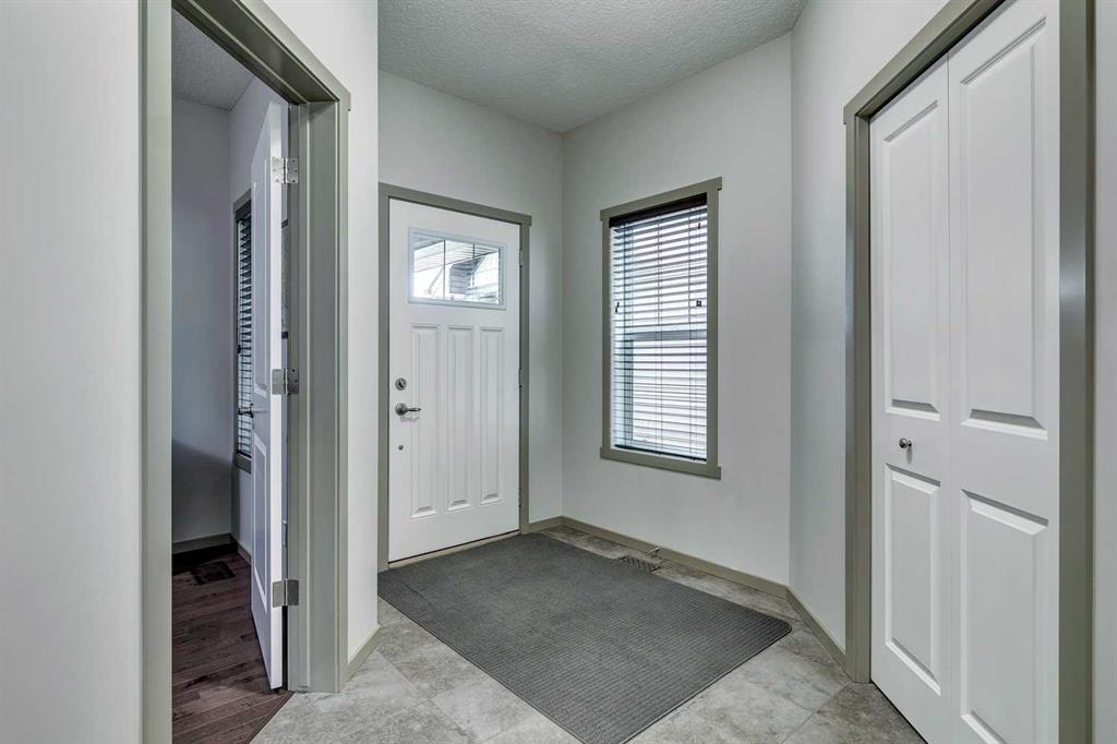 317 Kings Heights Drive SE