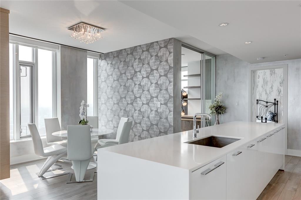 901 10 Avenue SW, #3305
