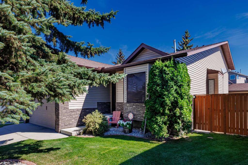 92 Maple Way SE