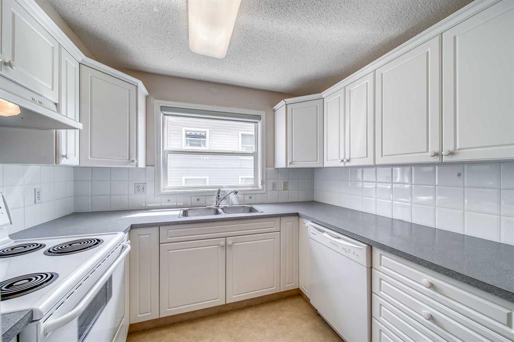 6900 Hunterview Drive NW, #215
