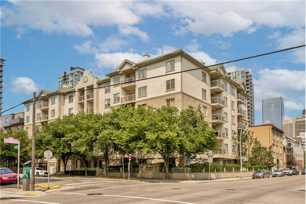 114 15 Avenue SW, Calgary