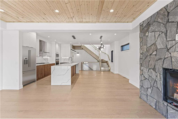 822 7th Street, Canmore