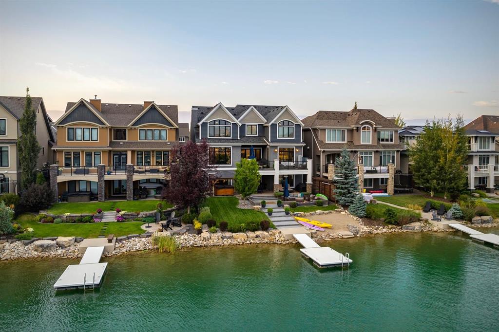 119 Mahogany Bay SE