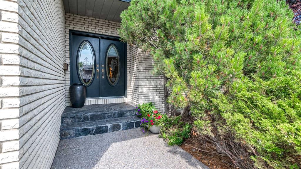 8 Edenstone Way NW