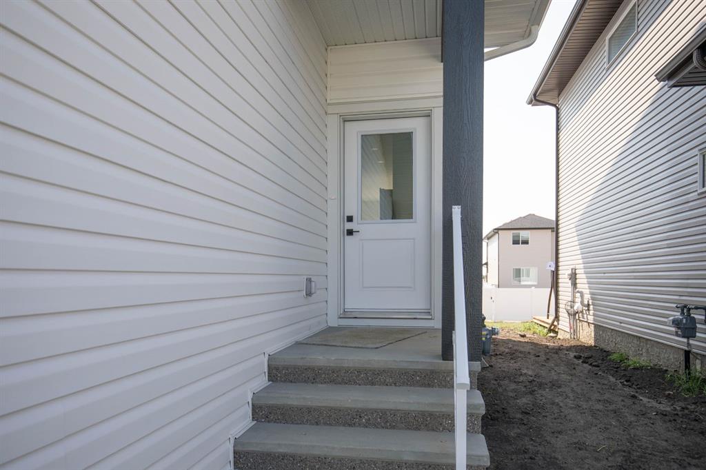 25 Earl Close