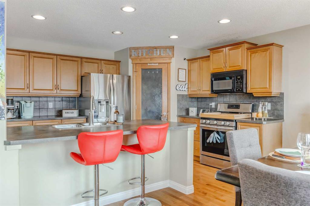 167 Coventry Hills Drive NE