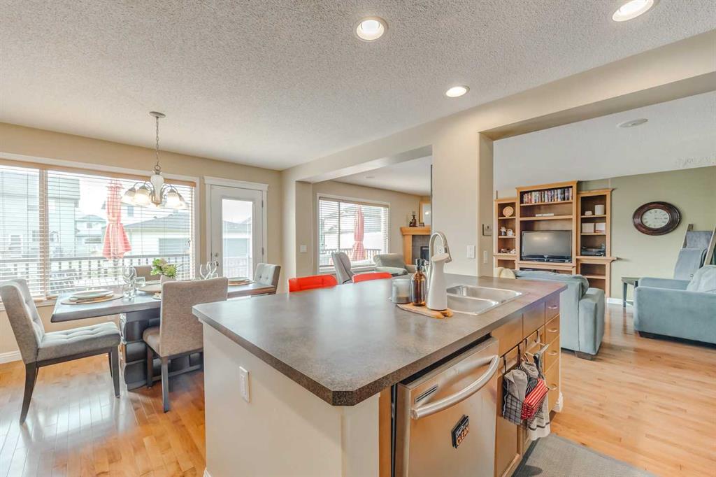167 Coventry Hills Drive NE
