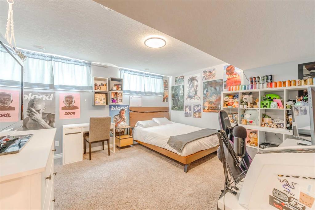 167 Coventry Hills Drive NE