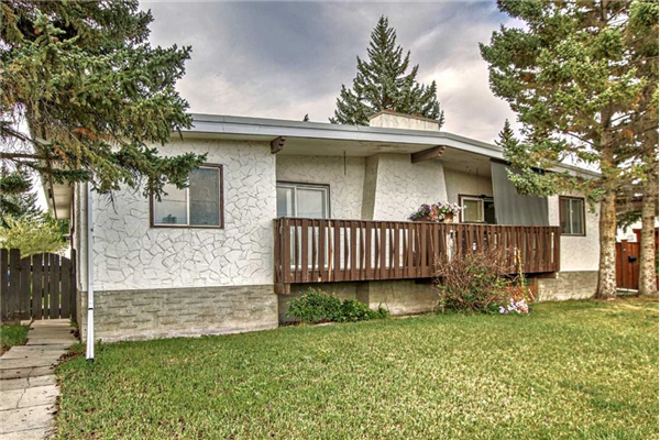 12 Silver Springs Drive NW, Calgary