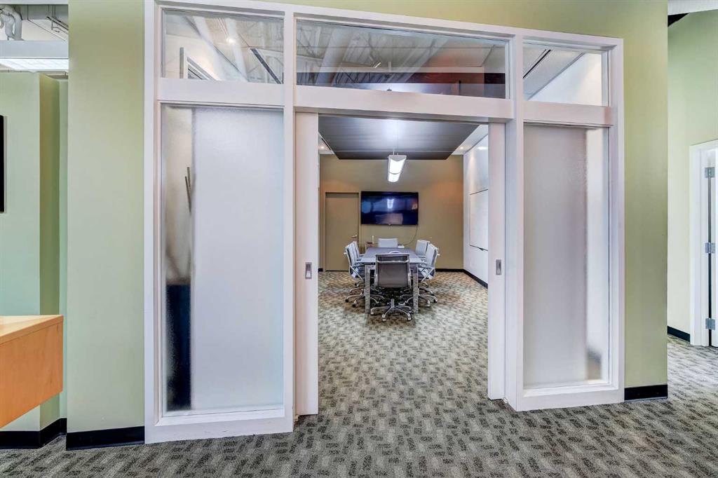 221 10 Avenue SE, #301