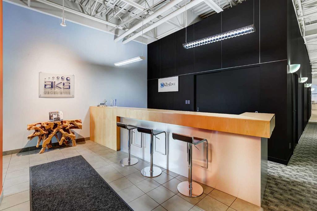221 10 Avenue SE, #301