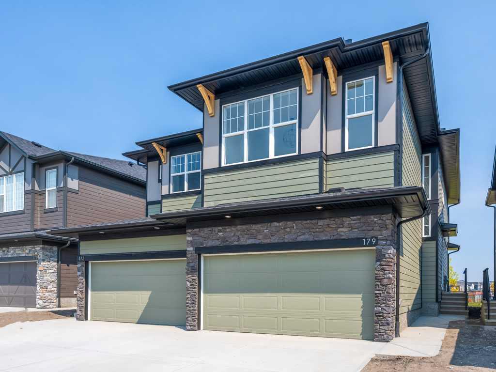 179 Legacy Glen Parade SE