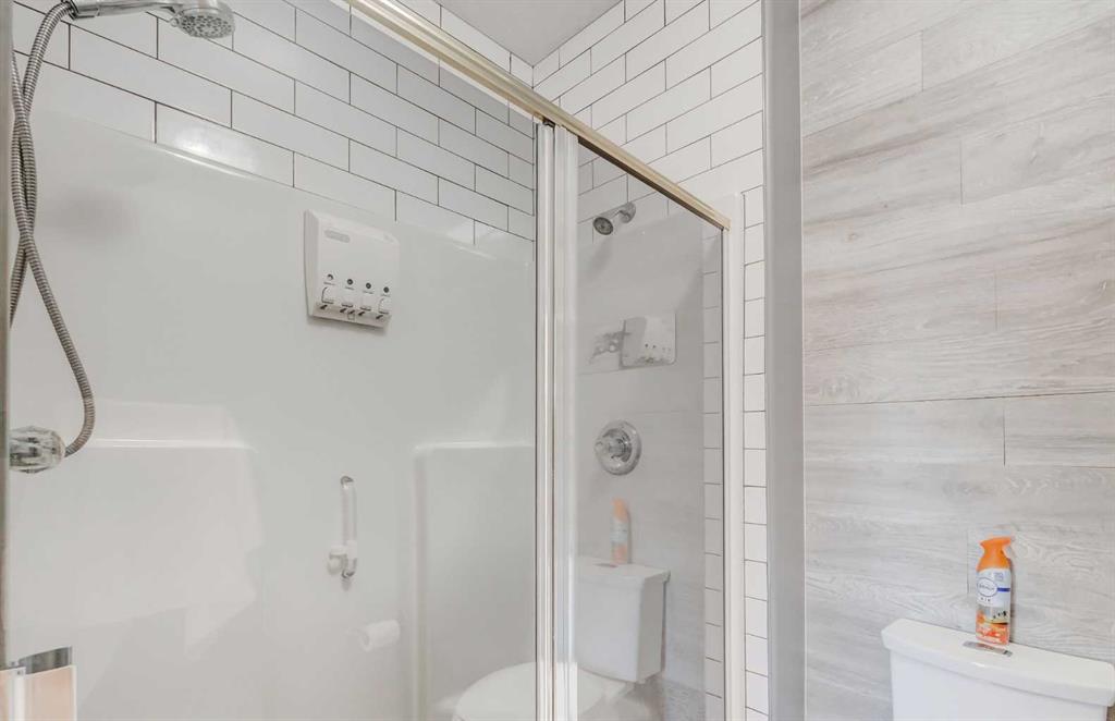 664 East Chestermere Drive
