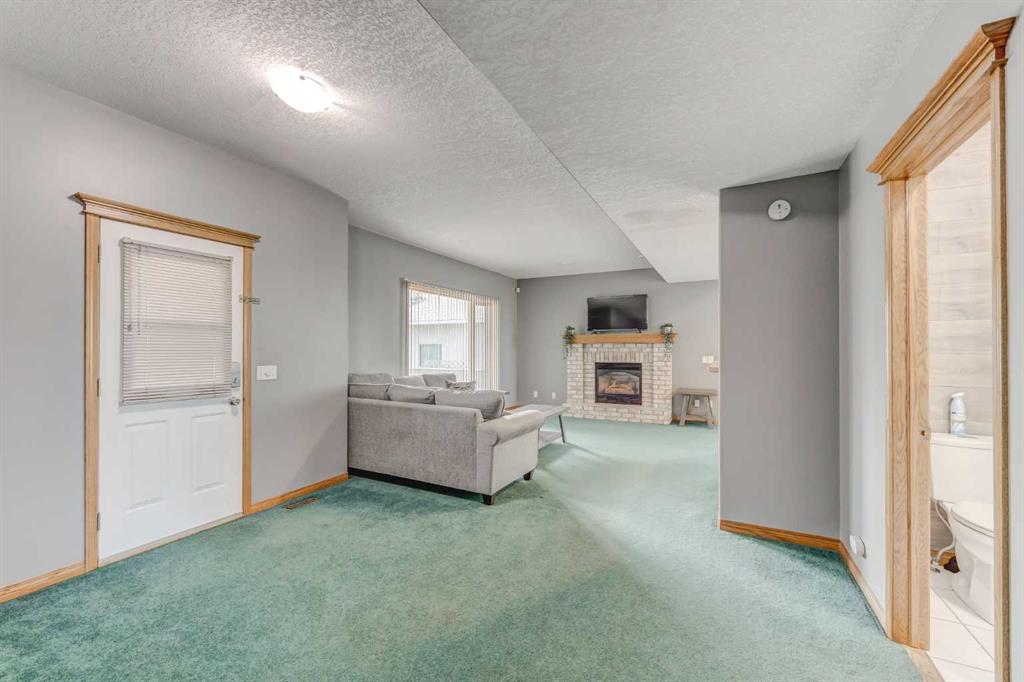 664 East Chestermere Drive