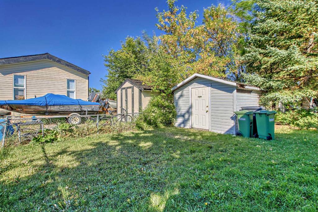901 Briarwood Crescent