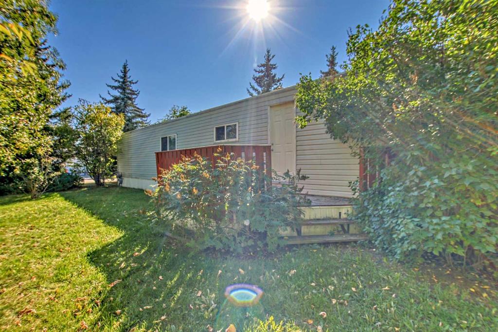 901 Briarwood Crescent