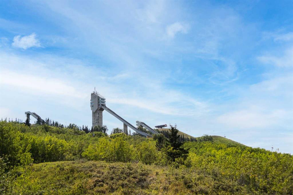 Listing A2075675 - Large Photo # 18
