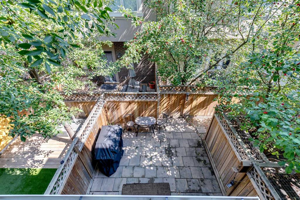 2427 29 Street SW, #2