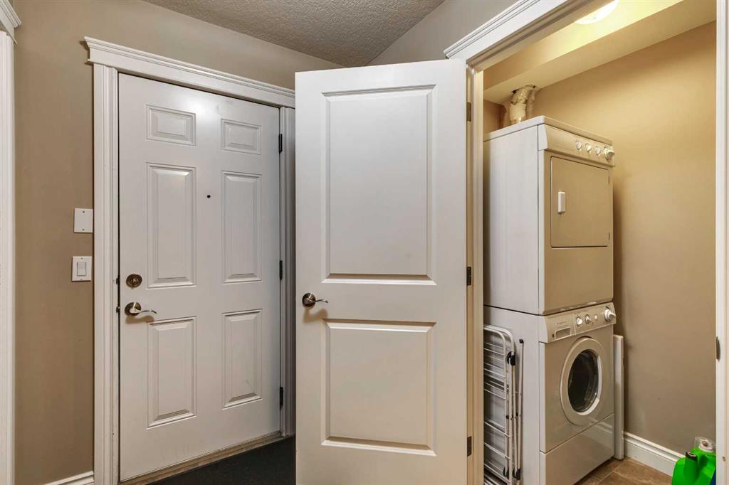 2427 29 Street SW, #2