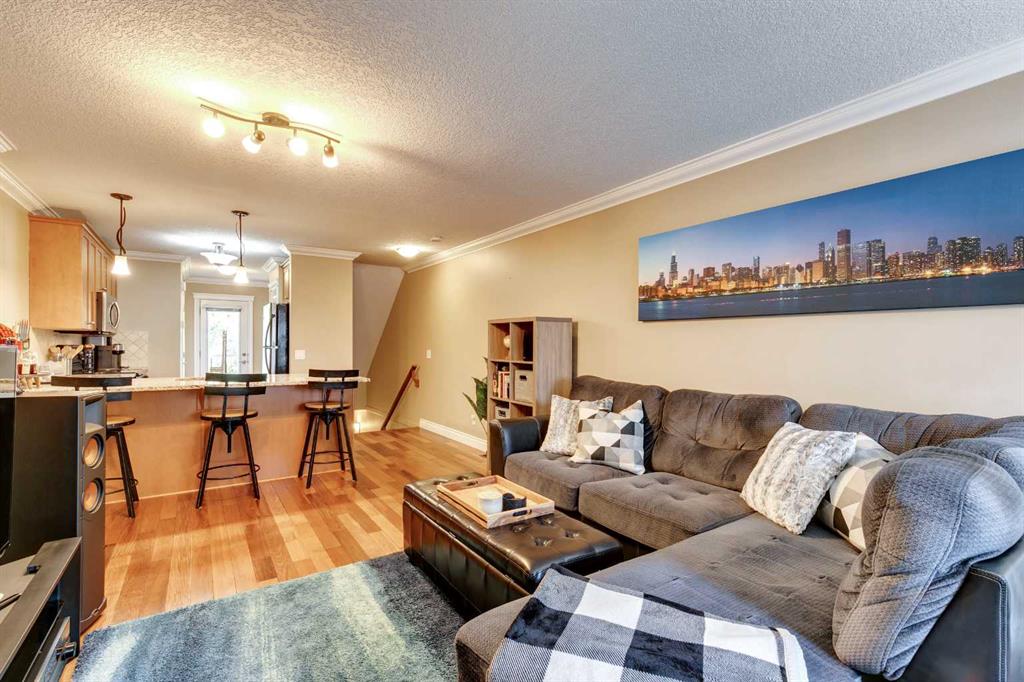2427 29 Street SW, #2
