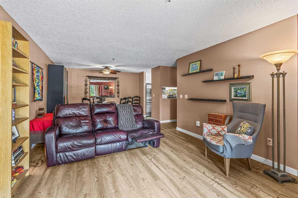 115 Elk Run Boulevard, #104