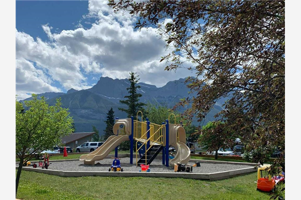 115 Elk Run Boulevard, Canmore